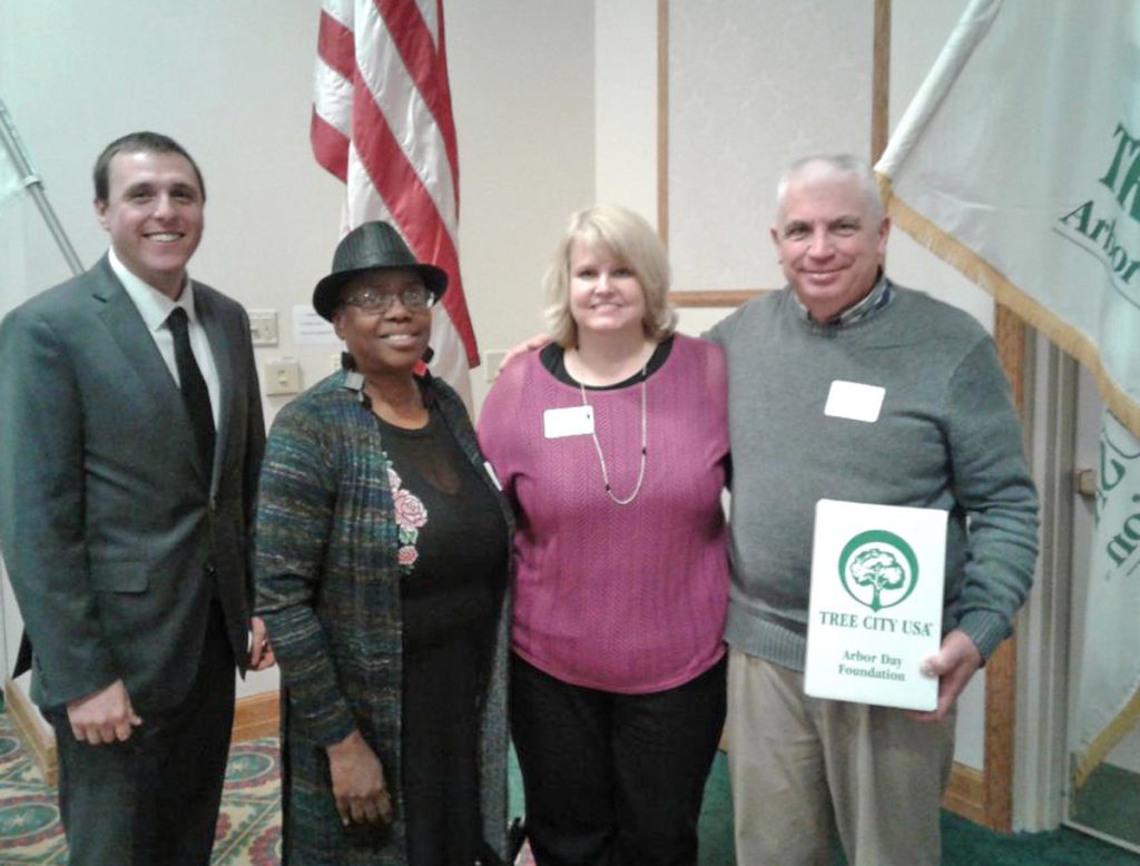 Leetonia Tree City for 27th time News, Sports, Jobs Salem News